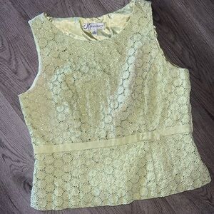 Adorable French style linen blend vintage lace top